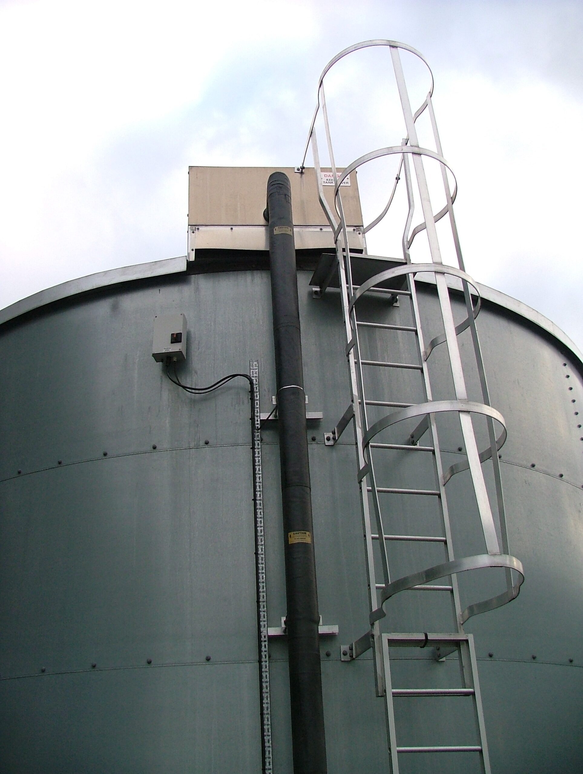 ladders with rest platform